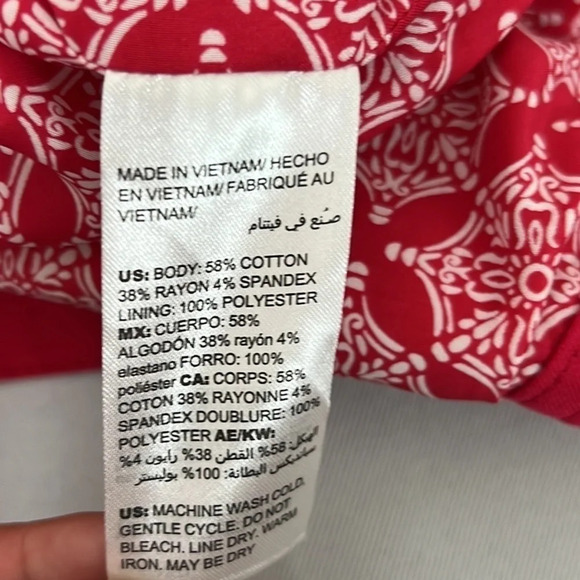 Chico’s NWT Bi-Stretch Maraschino Cherry Jacket Size Chico’s sizing 2 - Picture 8 of 11